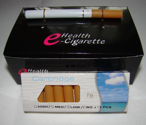 Elektro-Zigarette inkl. 15 Aroma-Depots (0,0mg Nikotin) MIT ZUBECHÖR BRUTTO
