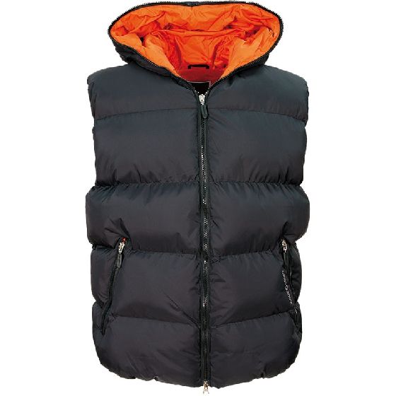 Bodywarmer aus Microfaser mit Kapuze
